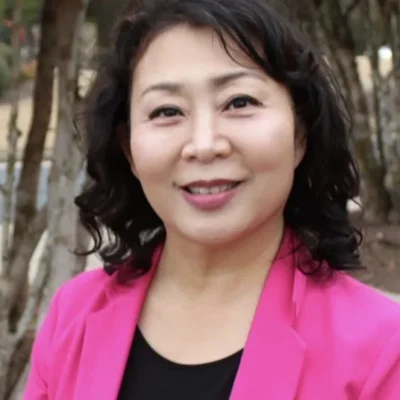 Michelle Kang Headshot